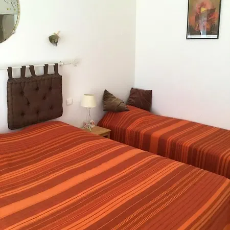 Maison Accueillante Avec Jardin Et Vue Sur Montagne A Porto-vecchio בית נופש *