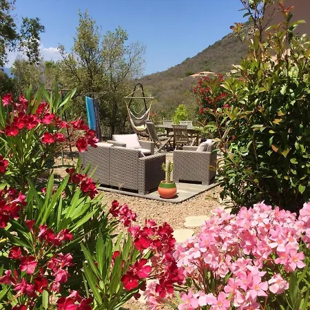 Maison Accueillante Avec Jardin Et Vue Sur Montagne A Porto-vecchio *
